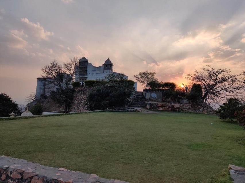 Monsoon Palace (Sajjangarh) E-bike Trail - Why This Tour Is a Great Choice