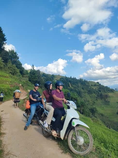 Mu Cang Chai: Halfday Motorbike Tour with Easy Rider & Lunch - Learning About the Hmong Culture
