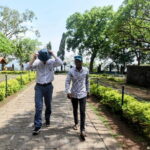 Mumbai: Elephanta Caves: Island Tour With Options - Transportation and Group Size