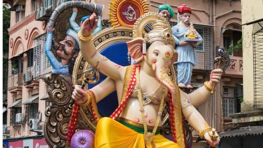 Mumbai: Heritage Highlights Walking Tour with Food Tasting - What to Expect from the Tour