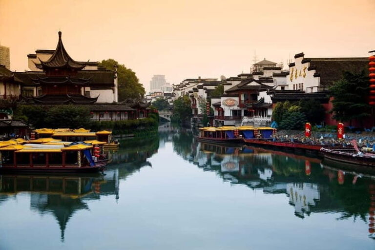 Nanjing: Green Boulevards, Bookstore Warmth & Scenic River - A Deep Dive into the Tour Experience