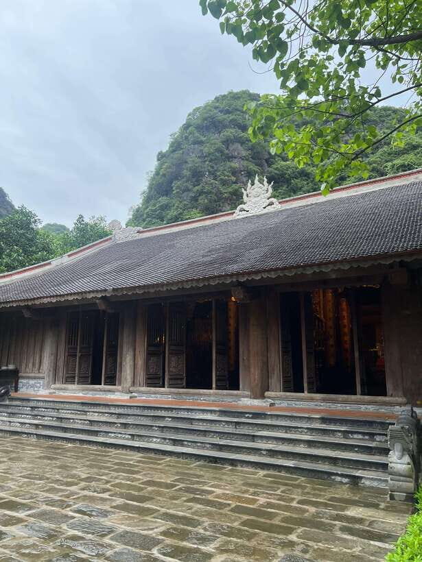 Ninh Binh Trang An Boat Ride, Halong Bay Cruise 2 Day Tour - Day 1: From Hanoi to Ninh Binh and Beyond