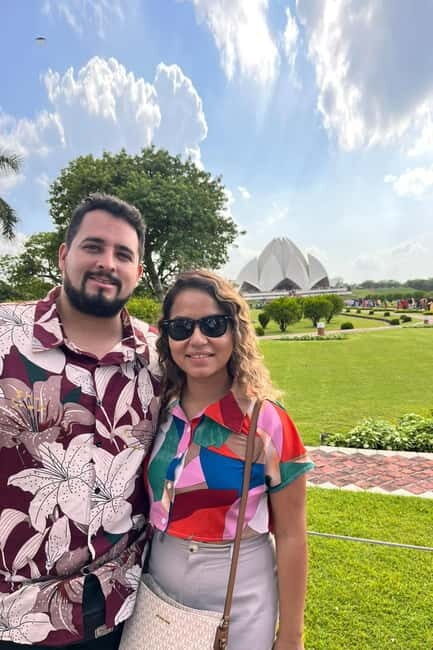 Old and New Delhi Private Full or Half Day City Tour by Car - The Itinerary in Detail