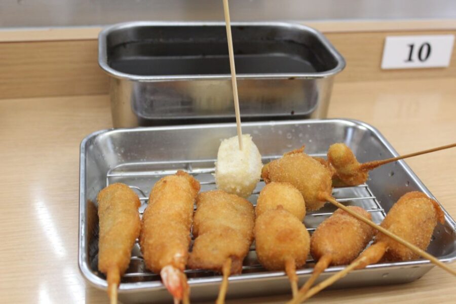 Osaka: Food Tour at Night with Tastings - Key Points