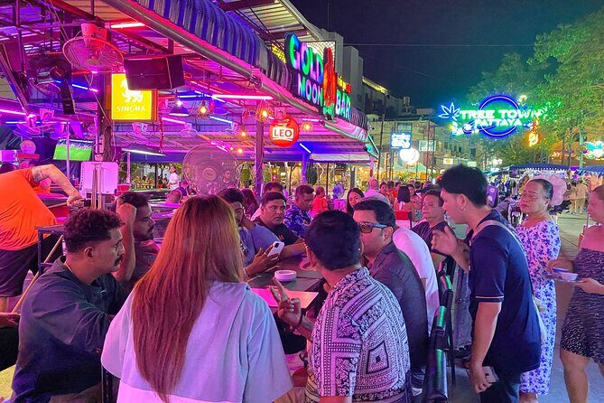 Pattaya: Rooftops & Clubs - Walking Street, Tree Town, Soi 6 - A Chill Vibe at Avatar Bar in Tree Town