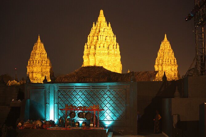 Prambanan Sunset and Ramayana Ballet with Dinner - Transportation and Comfort