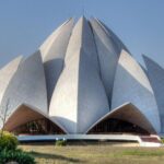 Private Old and New Delhi Tour With Lunch - Breaking Down the Itinerary