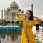 Private Taj Mahal and Agra Day Trip from Delhi by Car with Lunch - What Makes This Tour Stand Out