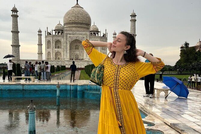 Private Taj Mahal and Agra Day Trip from Delhi by Car with Lunch - What Makes This Tour Stand Out