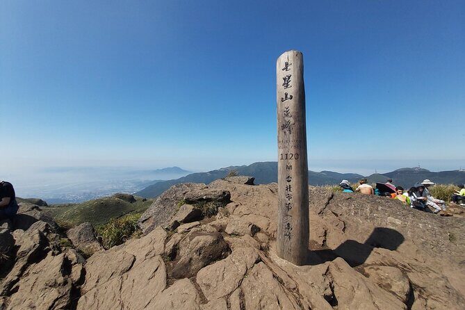 Private Yangmingshan Hiking Day Tour from Taipei - Practical Considerations