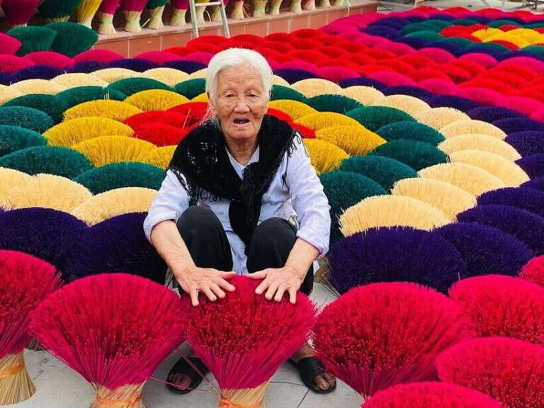 Quang Phu Cau Incense Village And Hat Making Private Tour - What Makes This Tour Stand Out