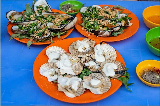 Saigon After Dark With Seafood, Beer & Live Music Bar - Why This Tour Works
