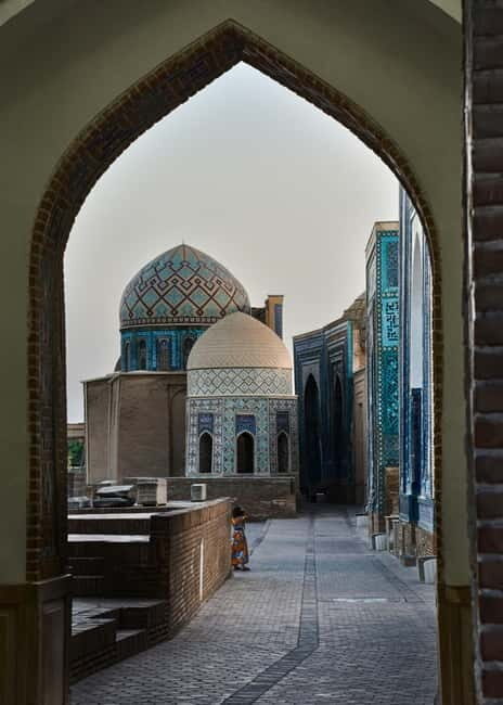 Samarkand: Half-Day Guided Tour with Hotel Pickup - Markets and Local Flavors
