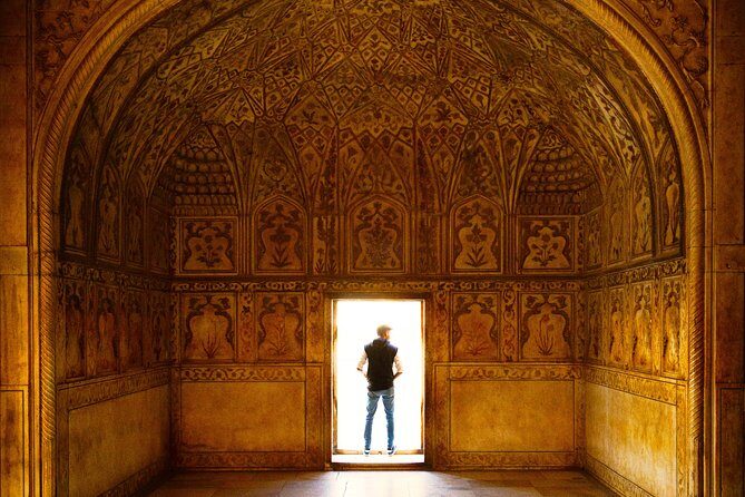 Same Day Tour from Mumbai to Taj Mahal and Agra With Flights - What the Tour Includes and Excludes