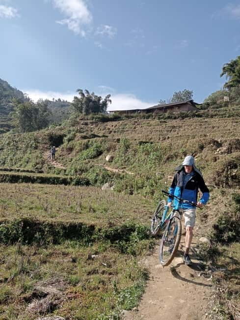 Sapa: 3-Day Bac Ha Bike Tour with Markets and Villages - Transportation, Accommodation, and Practicalities