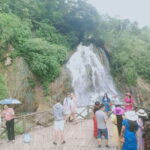 Sapa: Full-Day Hike to Ta Phin & Cat Cat Village with Lunch - Transport and Group Size