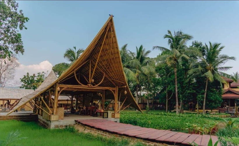 Satcha: Workshop Tour Guide with Lunch and Soft Drink - Insights from the Review