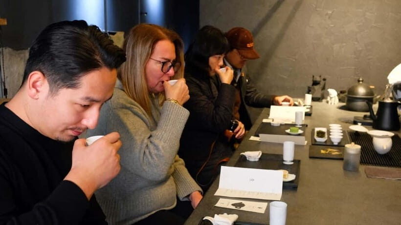 Shanghai: Chinese Tea Experience with Tasting and Relaxing - The Itinerary in Detail