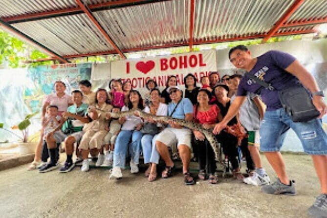 Shared Tour to Chocolate Hills, Tarsiers, & River Lunch in Bohol - What Makes This Tour Stand Out?