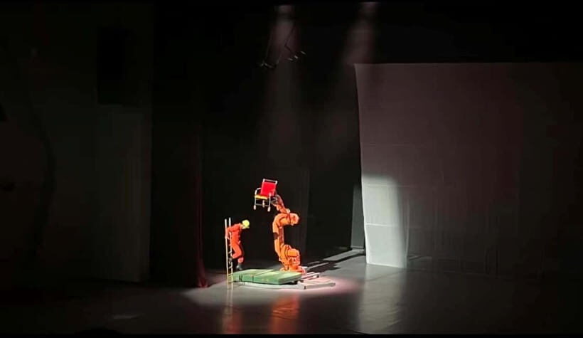 Shenzhen: Holographic Projection Show - Key Points