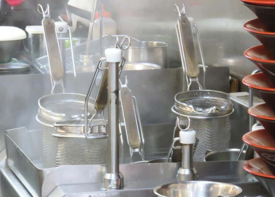 Shinjuku: Ramen Crawl  Taste the Best of Ramen Shops - Exploring the Ramen Crawl Itinerary