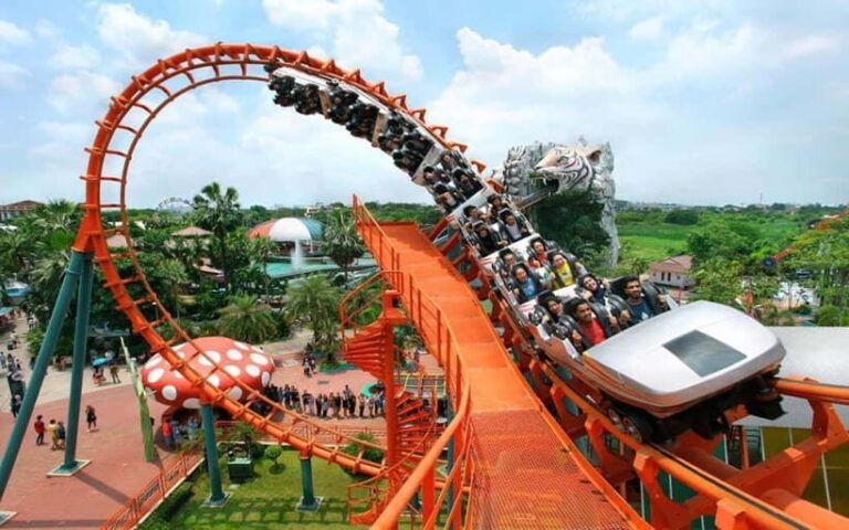 Siam Amazing Park Entry Ticket with Buffet Lunch (NON THAI) - The Rides and Attractions