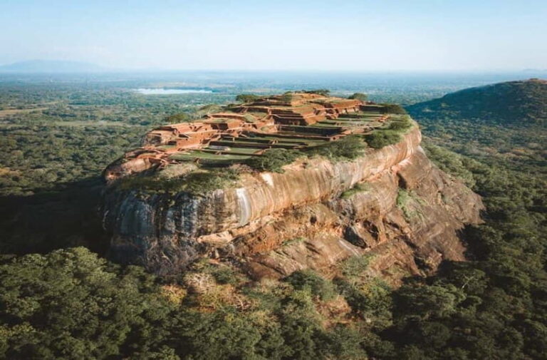Sigiriya and Kandy 2-Day Private Tour with Accommodation - An In-Depth Look at the 2-Day Sigiriya and Kandy Tour