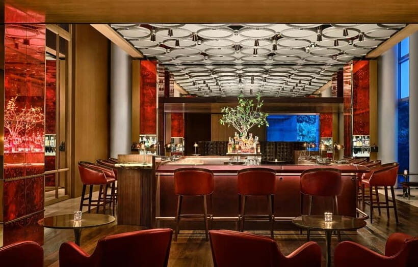 Singapore: Crazy Rich Asians Signature Cocktail Tour - What to Expect: Beyond the Drinks