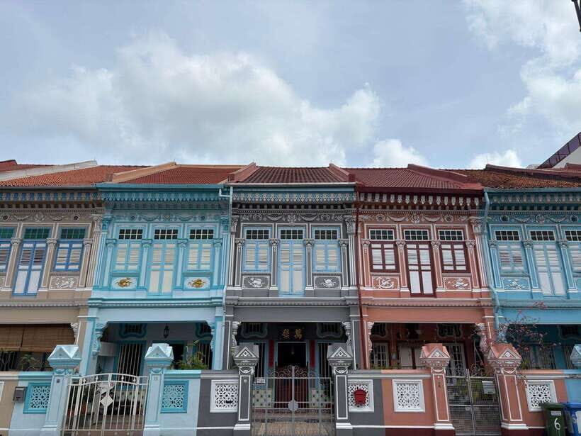 Singapore Limousine Van Tour:  Shopping & Street Food Trail - What to Expect from the Tour