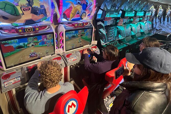 Solo Travelers Unite in Tokyo - A Detailed Look at the Tour Experience