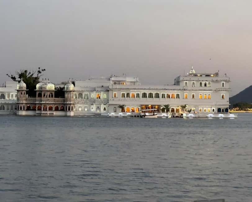 Stories of Udaipur: Ghats, Temples & Heritage Walk - What to Expect on the Tour