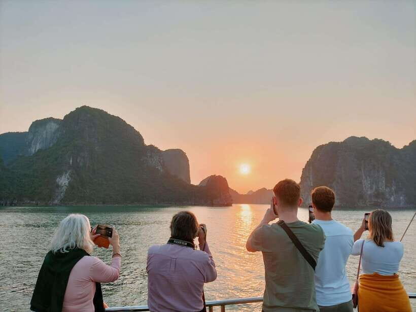 Stunning Lan Ha Bay Sunset Tour from Cat Ba Island - What We Love About This Tour