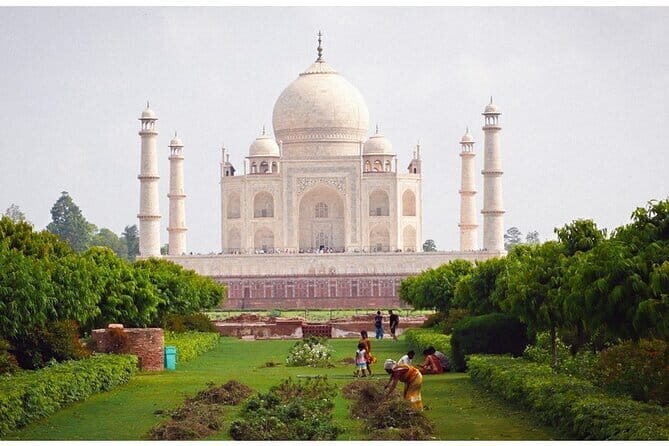 Sunrise Taj Mahal, Agra Fort, Red Taj and Moonlit Garden Private Tour - What Makes This Tour Stand Out?