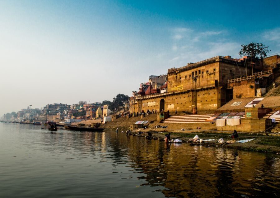 Sunset in Varanasi Tour with a local with free Ganga Aarti - FAQ