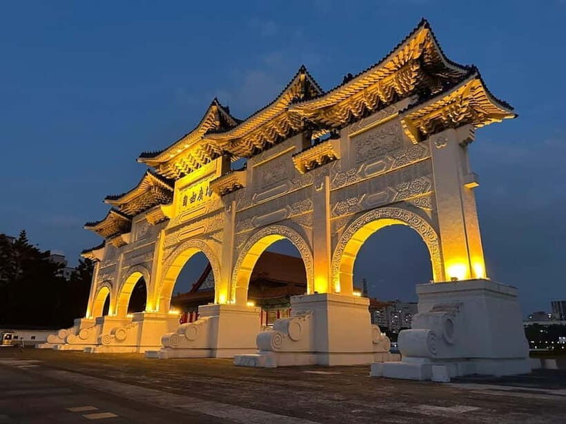 Taipei: Full or Half Day Sightseeing Tour with 101 Taipei - Overview of the Tour Experience