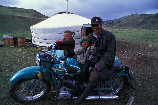 Terelj National Park, Chinggis Khan Statue Day Tour - Authentic Experiences and Notable Highlights