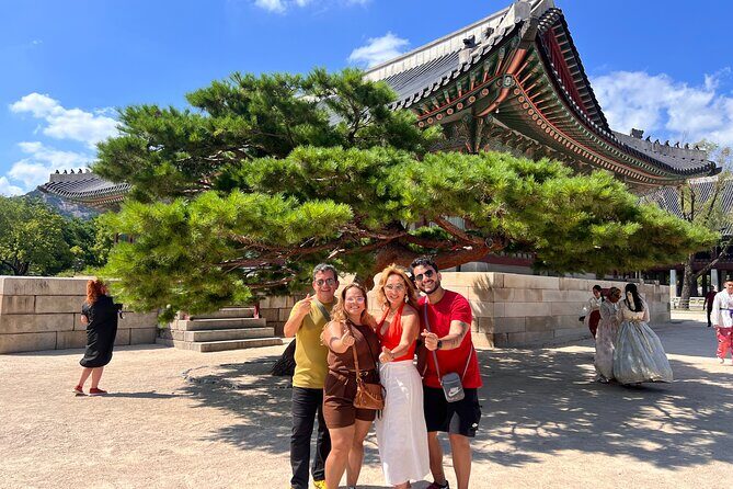 Time Travel in Seoul: Gyeongbokgung Palace, Folk Museum & Bukchon - Practical Details and Value