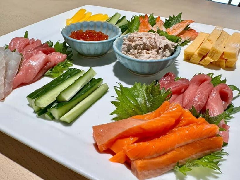 Tokyo: Hand-Rolled Sushi Making and Sake Tasting - Detailed Breakdown of the Experience