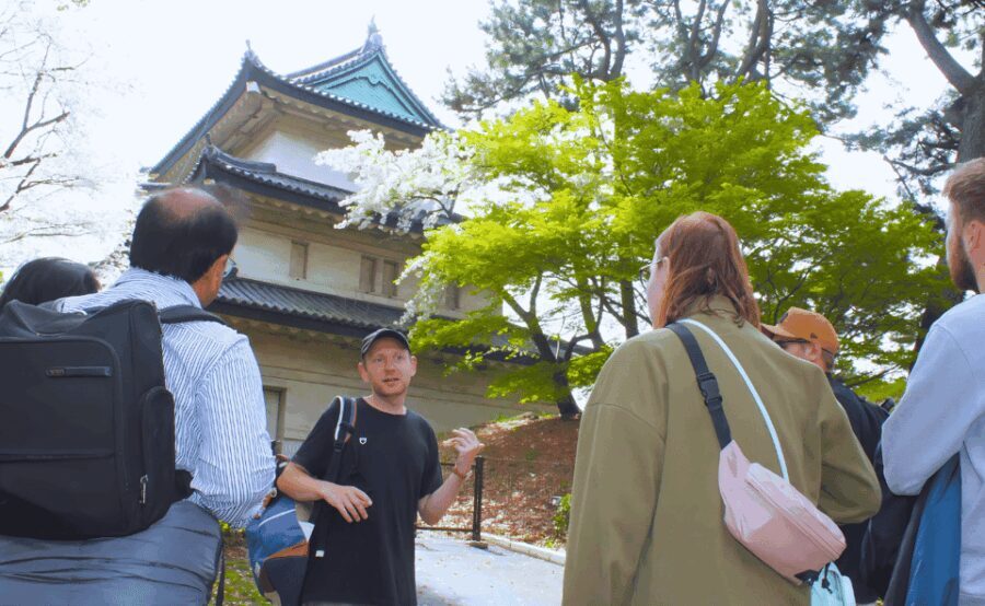 Tokyo: Imperial Palace Japanese History Walking Tour - Why Travelers Love This Experience