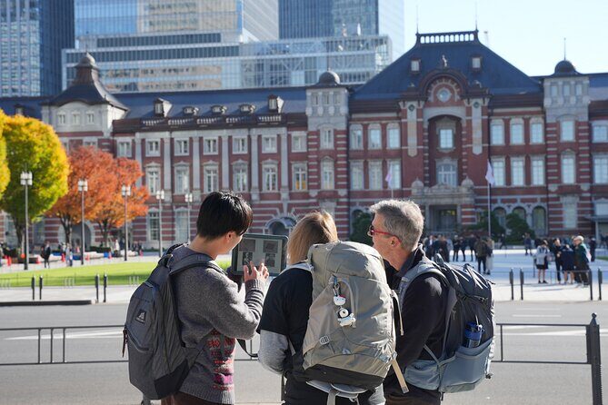 Tokyo Imperial Palace with Kagurazaka Alley Tour - What Makes This Tour Stand Out?