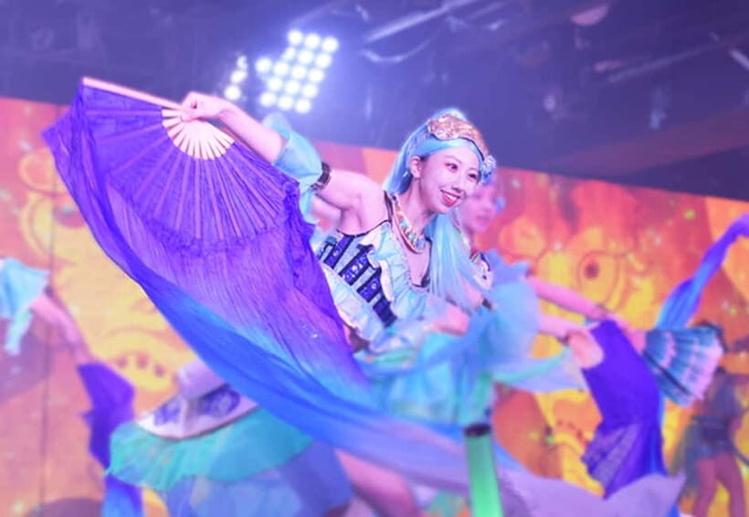 Tokyo: Legendary Light and Sound Show with Meal and Drinks - The Experience in Detail