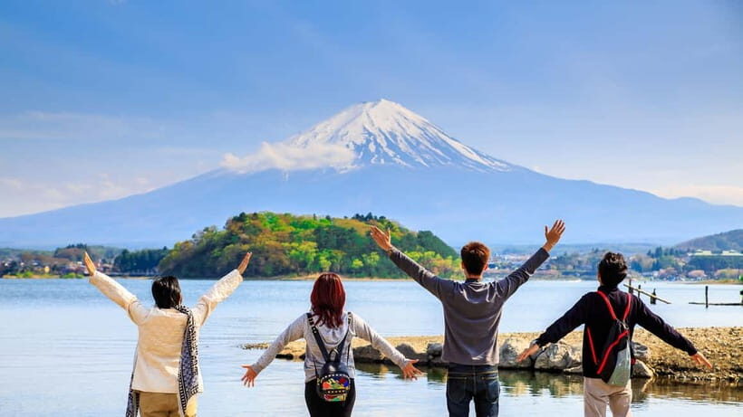 Tokyo: Mt Fuji 6 Scenic Spots - Lake Yamanaka, Oshino Hakkai - Arakurayama Sengen Park & Chureito Pagoda: Iconic Views and Cherry Blossoms