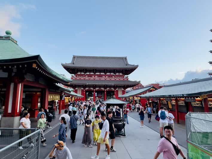 Tokyo: Private & Customizable Tour W/English Speaking Guide - Who Should Consider This Tour?