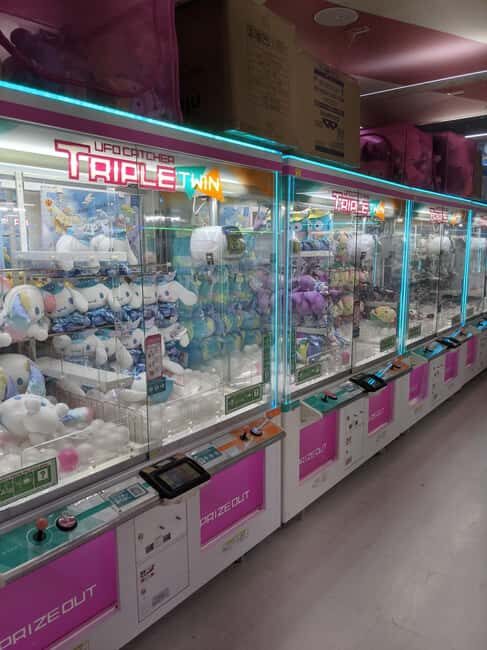 Tokyo Shinjuku Customized Tour: See and Walk Around Shinjuku - Exploring Shinjuku’s Hidden Corners