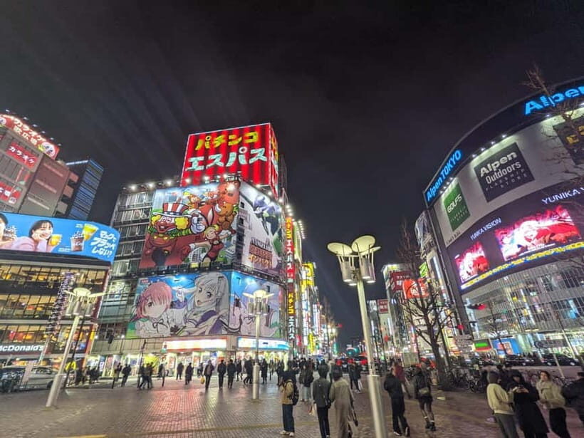 Tokyo Shinjuku : Private Walking Night Tour with Pachinko - Authentic Shinjuku Backstreets: A Step Back in Time