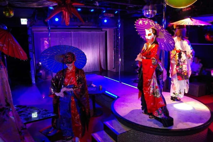 Tokyo: Show Club Nest Cabaret Show with Unlimited Drinks - The Detailed Breakdown of the Experience