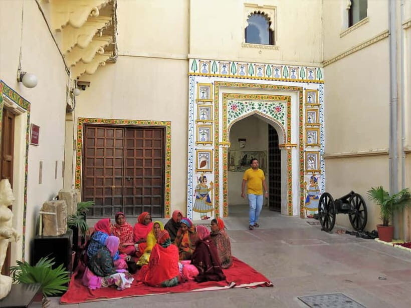 Udaipur: City of Lakes Full-Day Guided Tour - The Practical Side: What to Expect