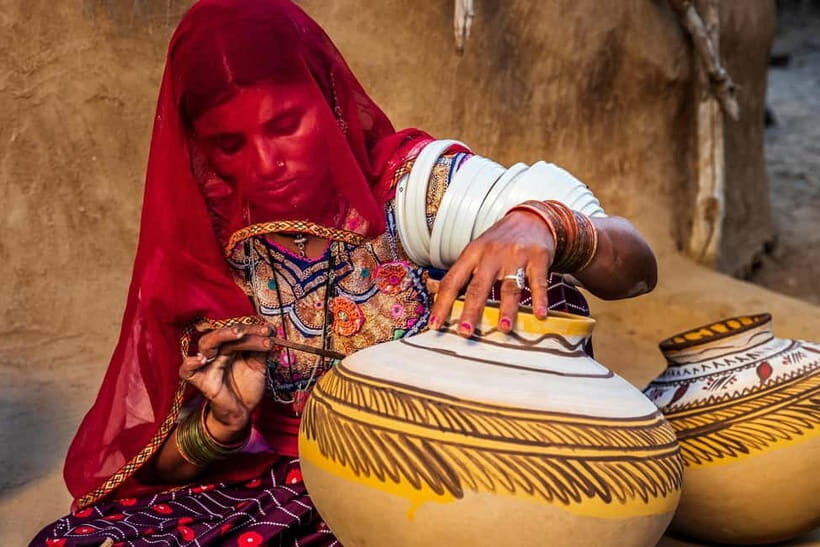 Udaipur: City Palace, Jagdish Temple, and Lake Pichola Tour - Practical Details: What to Expect