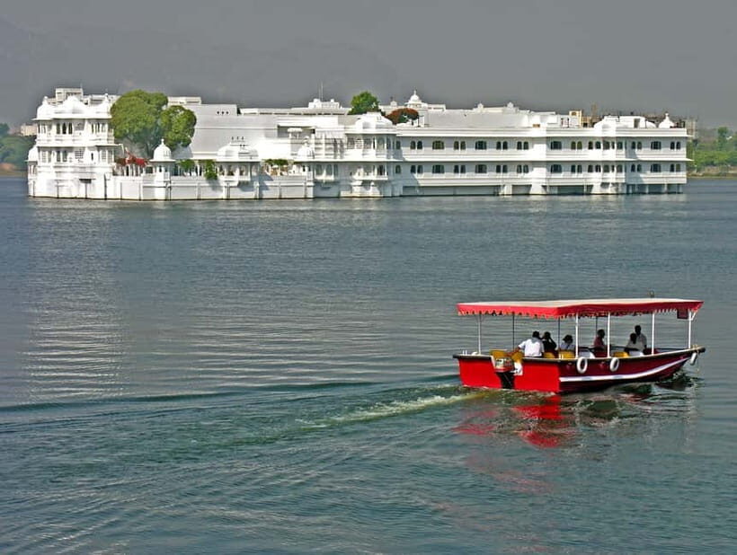 Udaipur: Lake Pichola Boat Trip - Practical Details and Tips