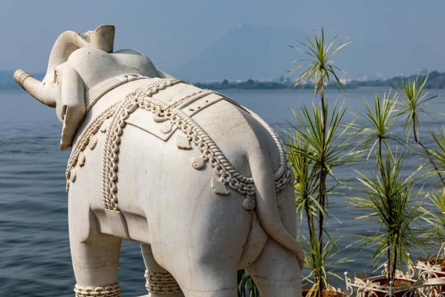 Udaipur: Private Full-Day Sightseeing Tour by Car with Guide - What to Bring and What to Know